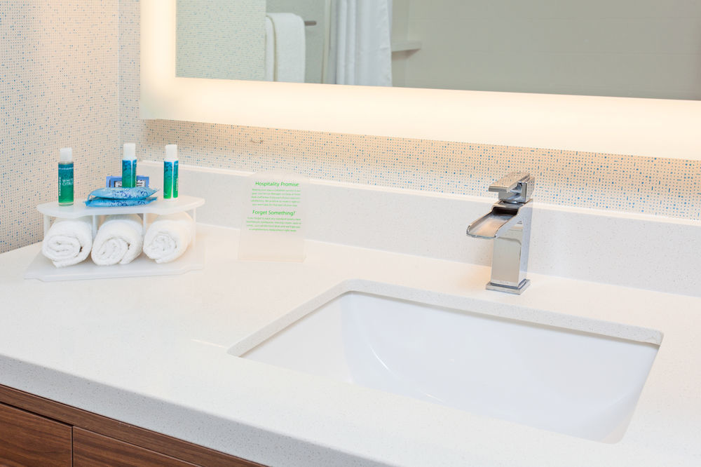 Holiday Inn Express & Suites Houston S - Medical Ctr Area By Ihg Eksteriør billede